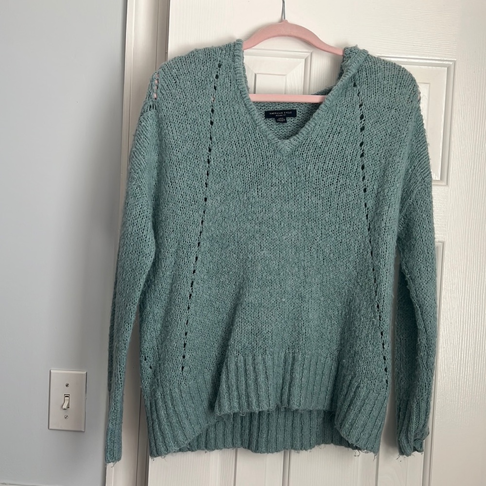 American Eagle sweater